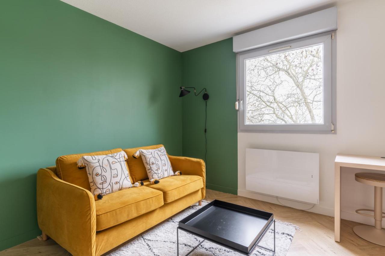 Studio Refait A Neuf Avec Parking En Bord De Loire Nantes Exterior foto